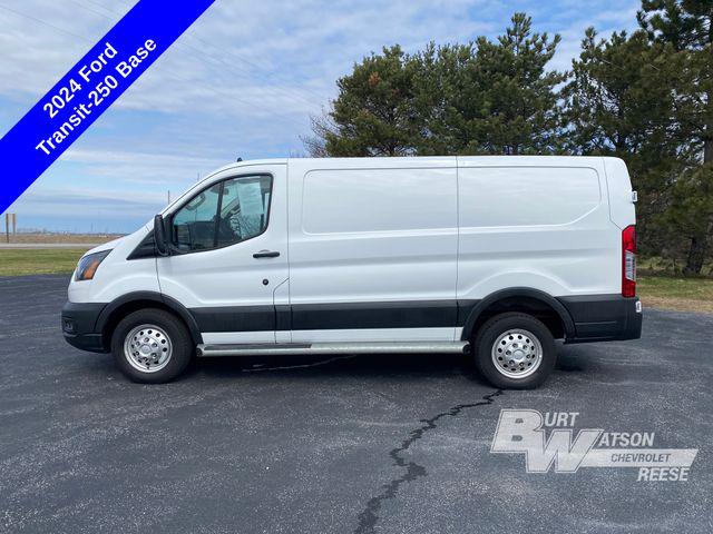 2024 Ford Transit Cargo Van Base