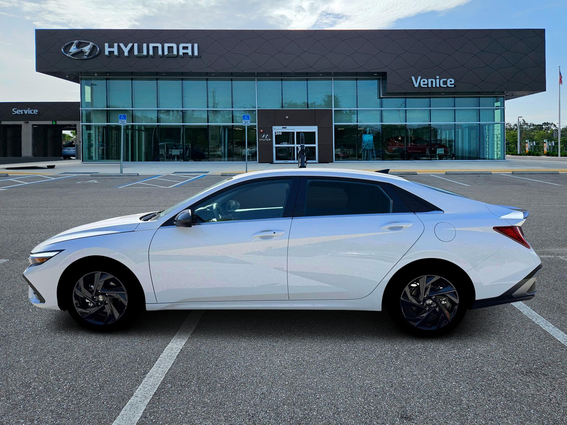 2026 Hyundai ELANTRA SEL Sport - Image 3