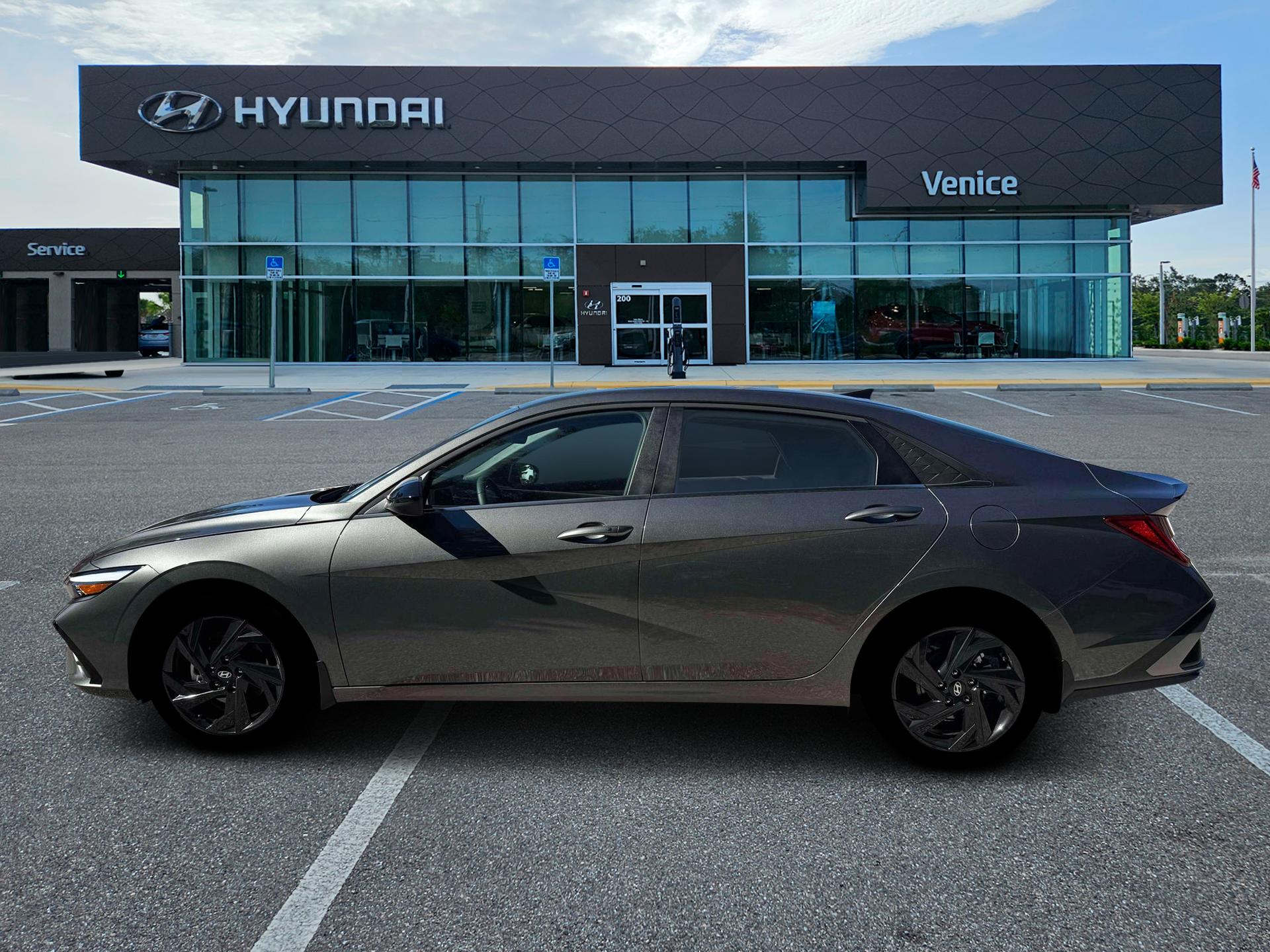 2026 Hyundai ELANTRA SEL Sport - Image 3