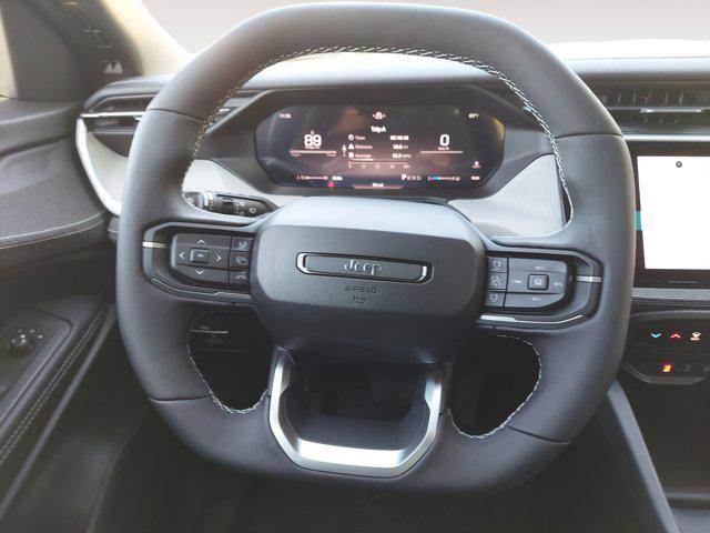 2026 Jeep Cherokee Laredo 4x4