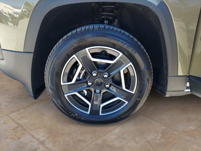 2026 Jeep Cherokee Laredo 4x4