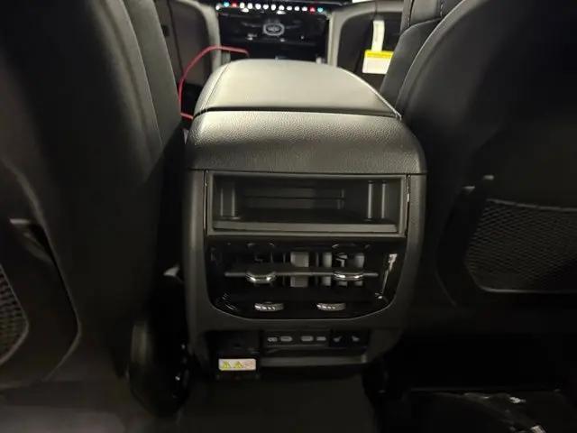 2026 Jeep Grand Cherokee Limited 4x2