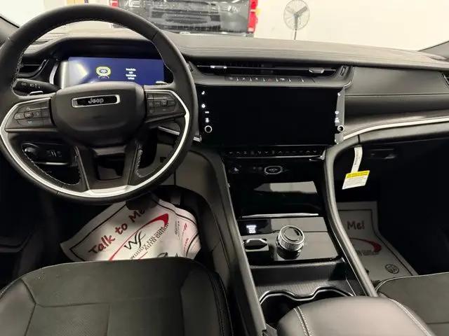 2026 Jeep Grand Cherokee Altitude 4x4