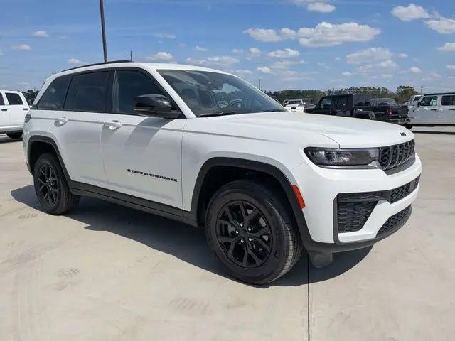 2026 Jeep Grand Cherokee Altitude 4x4