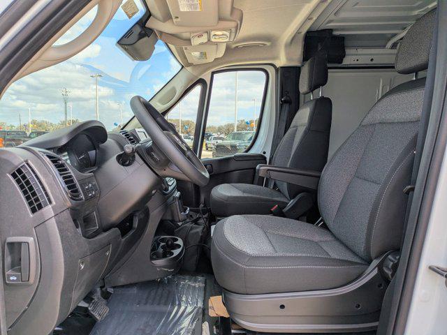2026 Ram ProMaster Cargo Van Tradesman Low Roof 136" WB w/Pass Seat