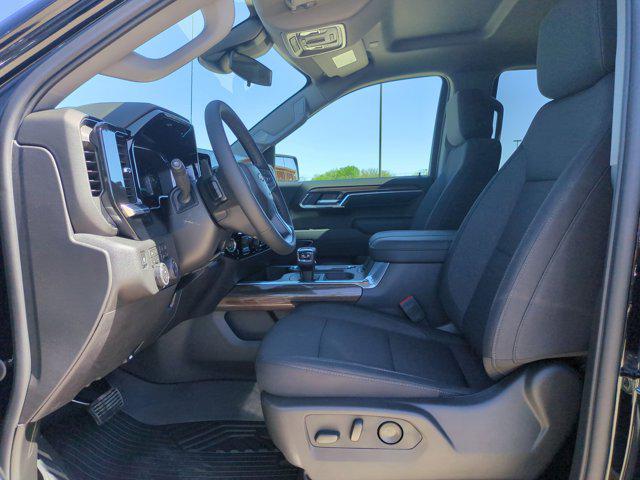 2026 Chevrolet Silverado 1500 4WD Crew Cab Standard Bed LT