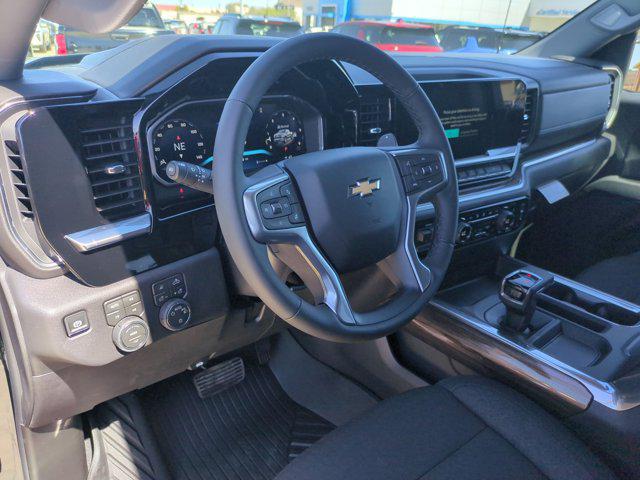 2026 Chevrolet Silverado 1500 4WD Crew Cab Standard Bed LT
