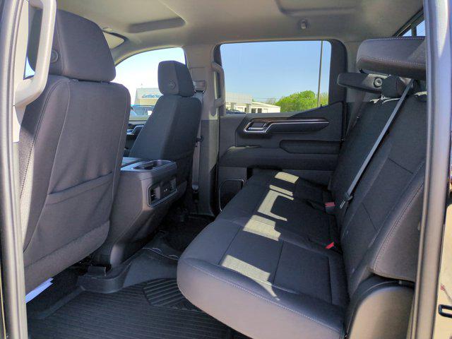 2026 Chevrolet Silverado 1500 4WD Crew Cab Standard Bed LT