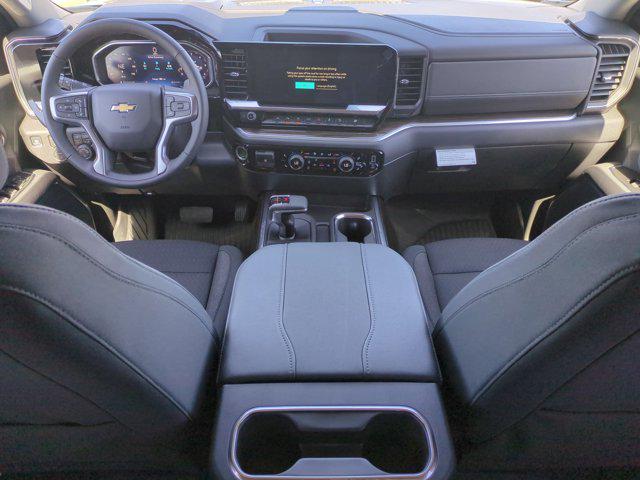 2026 Chevrolet Silverado 1500 4WD Crew Cab Standard Bed LT