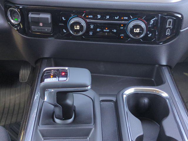 2026 Chevrolet Silverado 1500 4WD Crew Cab Standard Bed LT