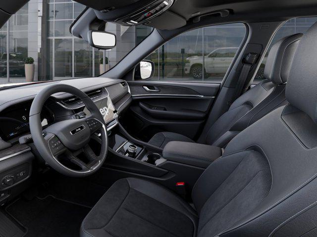 2026 Jeep Grand Cherokee L Altitude 4x2