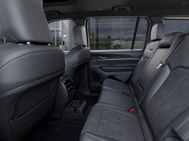 2026 Jeep Grand Cherokee L Altitude 4x2