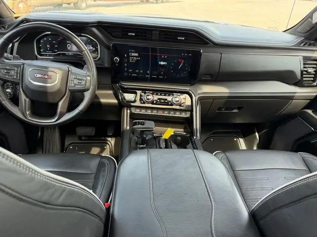 2023 GMC Sierra 1500 4WD Crew Cab Short Box AT4X