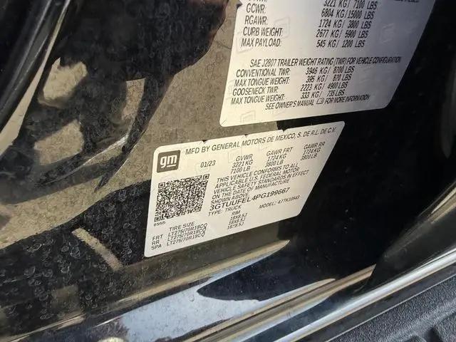 2023 GMC Sierra 1500 4WD Crew Cab Short Box AT4X