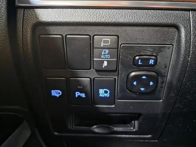 2021 Toyota Land Cruiser Heritage Edition