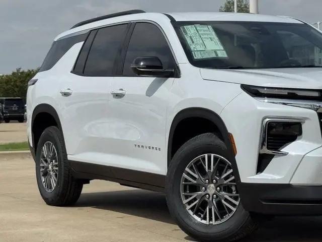 2026 Chevrolet Traverse FWD LT