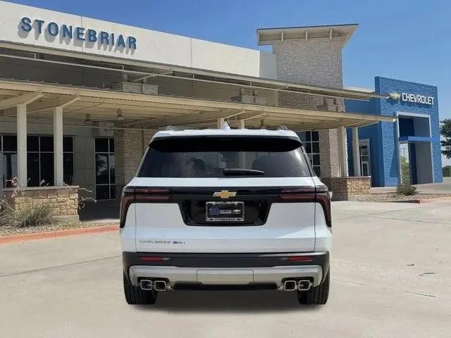 2026 Chevrolet Traverse FWD LT