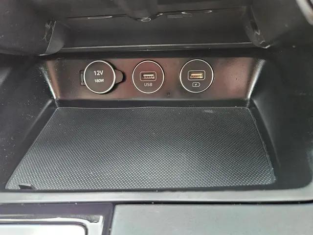 2023 Genesis G70 2.0T RWD