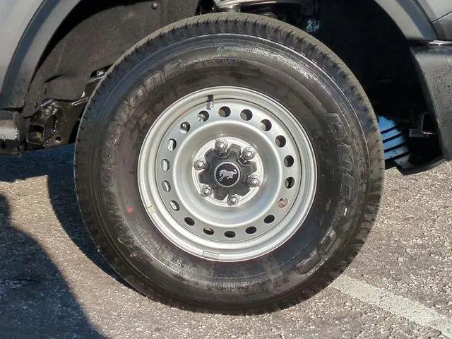 2026 Ford Bronco Base