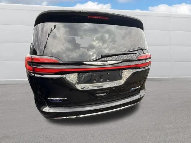 2023 Chrysler Pacifica Hybrid Limited