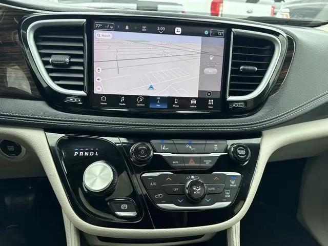 2023 Chrysler Pacifica Hybrid Limited