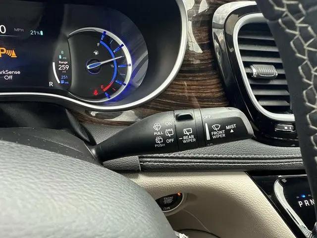 2023 Chrysler Pacifica Hybrid Limited