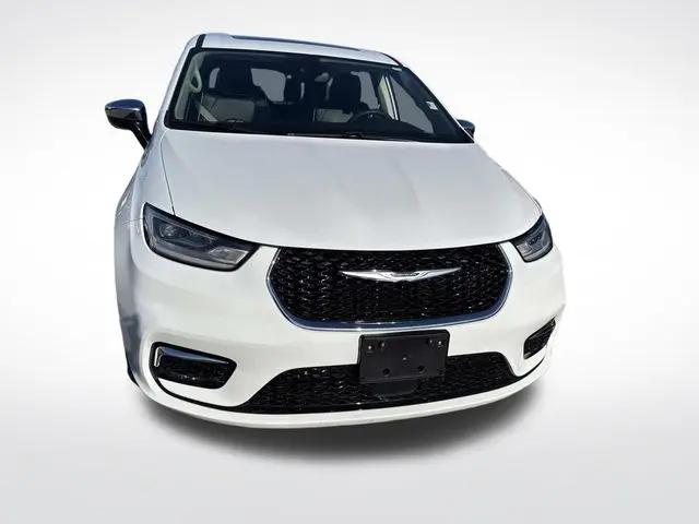 2023 Chrysler Pacifica Hybrid Limited