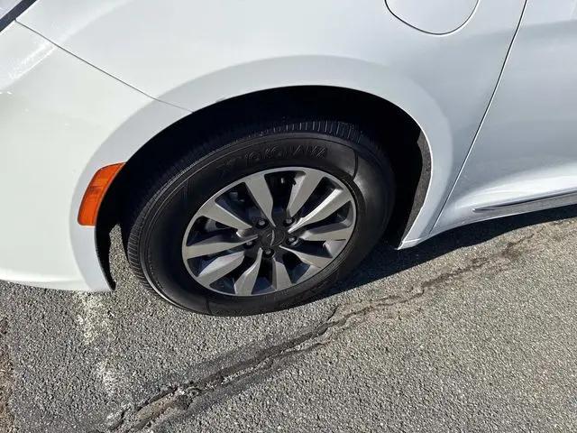 2023 Chrysler Pacifica Hybrid Limited