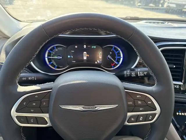 2023 Chrysler Pacifica Hybrid Limited