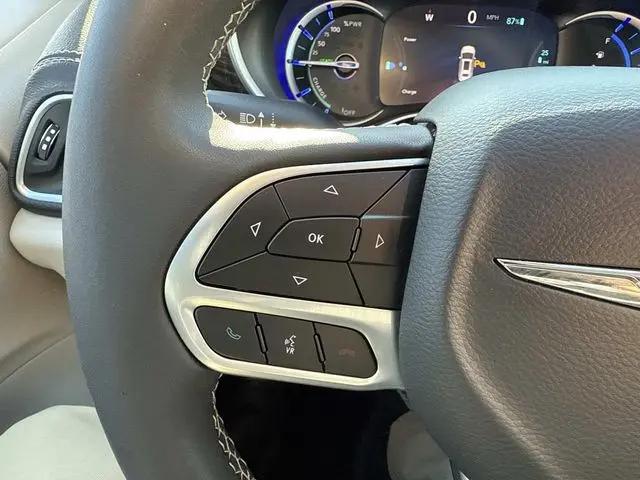 2023 Chrysler Pacifica Hybrid Limited