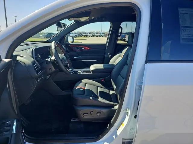 2026 Chevrolet Traverse FWD RS