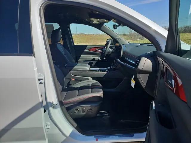 2026 Chevrolet Traverse FWD RS