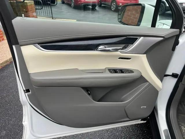 2023 Cadillac XT6 AWD Premium Luxury