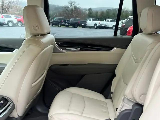 2023 Cadillac XT6 AWD Premium Luxury