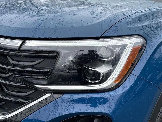 2026 Volkswagen Atlas Cross Sport SE with Technology