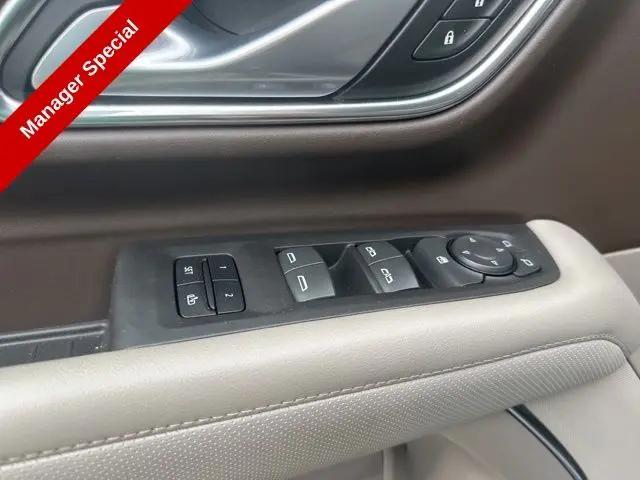 2022 GMC Yukon 4WD SLT