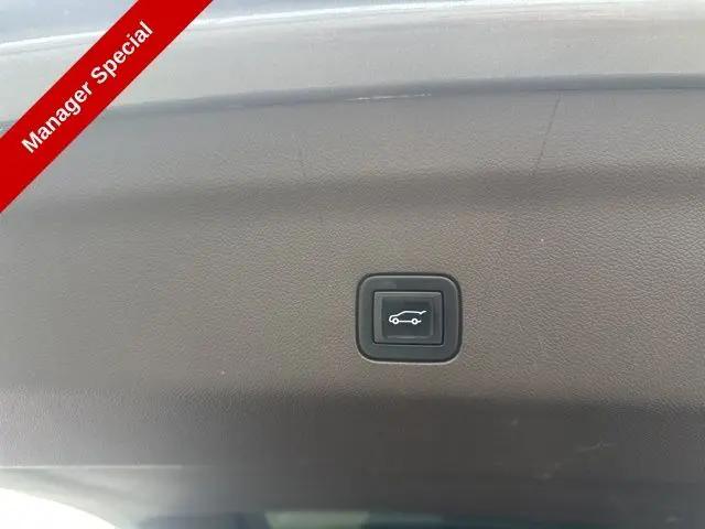 2022 GMC Yukon 4WD SLT