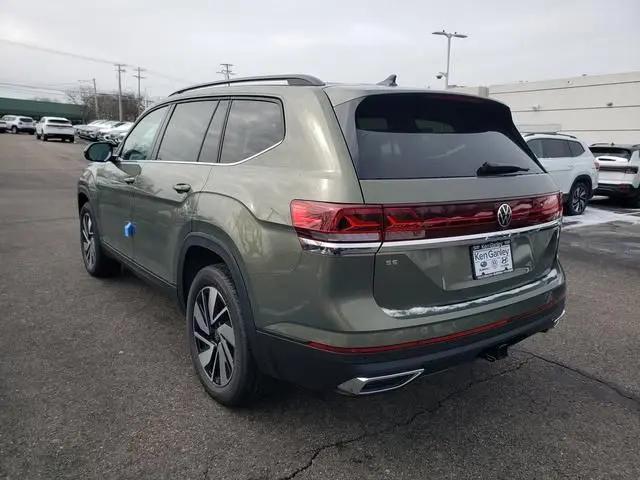 2026 Volkswagen Atlas SE with Technology