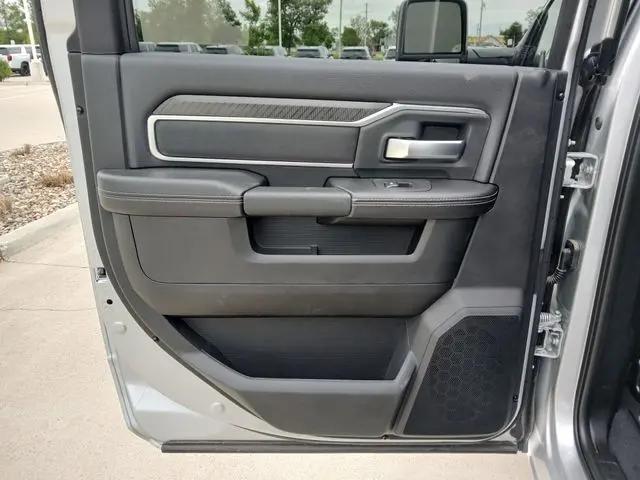 2026 Ram 3500 Big Horn Crew Cab 4x4 6'4" Box