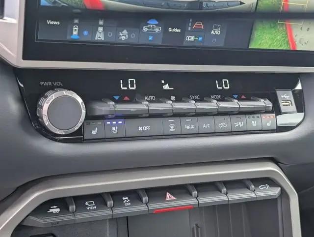 2026 Toyota Tundra Platinum CrewMax 5.5' Bed