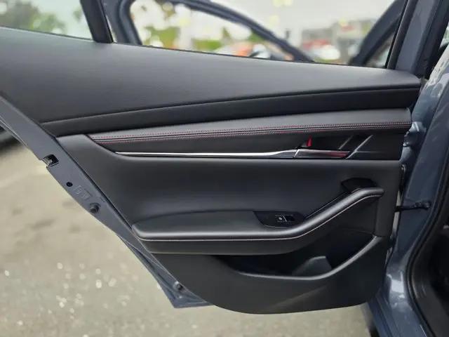 2026 Mazda Mazda3 2.5 S Carbon Edition