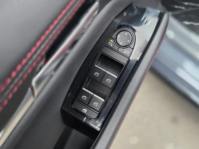 2026 Mazda Mazda3 2.5 S Carbon Edition
