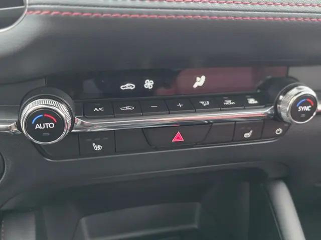 2026 Mazda Mazda3 2.5 S Carbon Edition