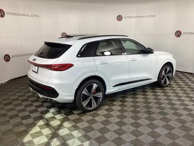 2025 Audi SQ5 Premium Plus TFSI quattro S tronic