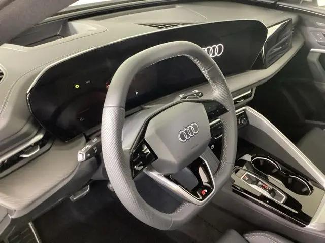 2025 Audi SQ5 Premium Plus TFSI quattro S tronic