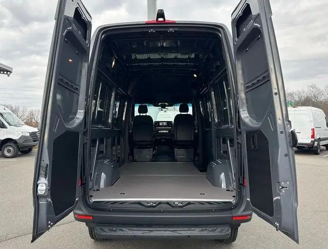 2026 Mercedes-Benz Sprinter 2500 Standard Roof 4-Cyl Diesel HO