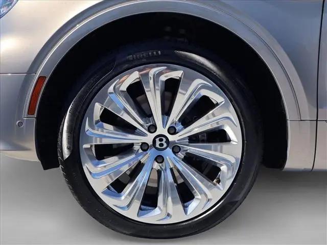 2023 Bentley Bentayga Azure