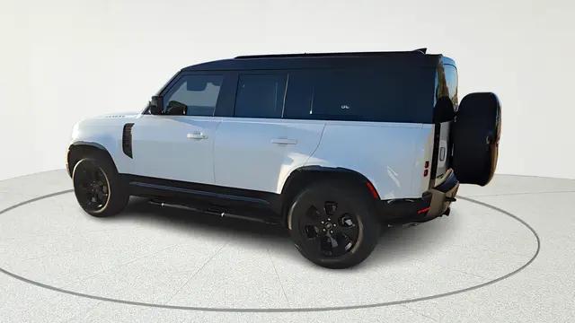 2022 Land Rover Defender 110 X-Dynamic HSE