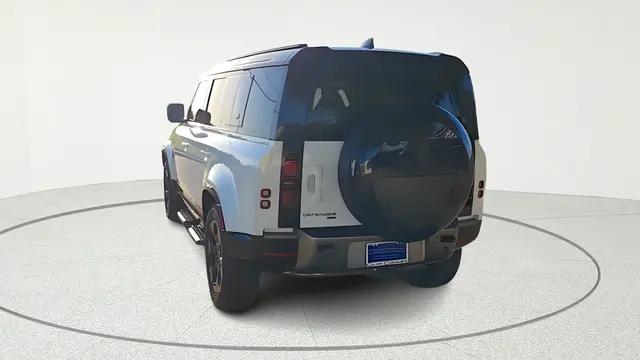 2022 Land Rover Defender 110 X-Dynamic HSE