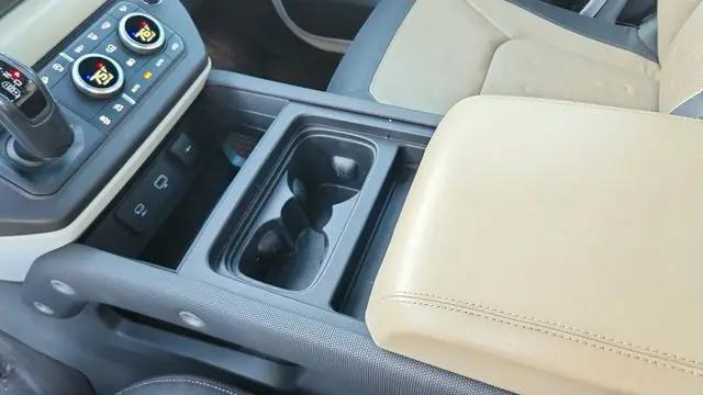 2022 Land Rover Defender 110 X-Dynamic HSE